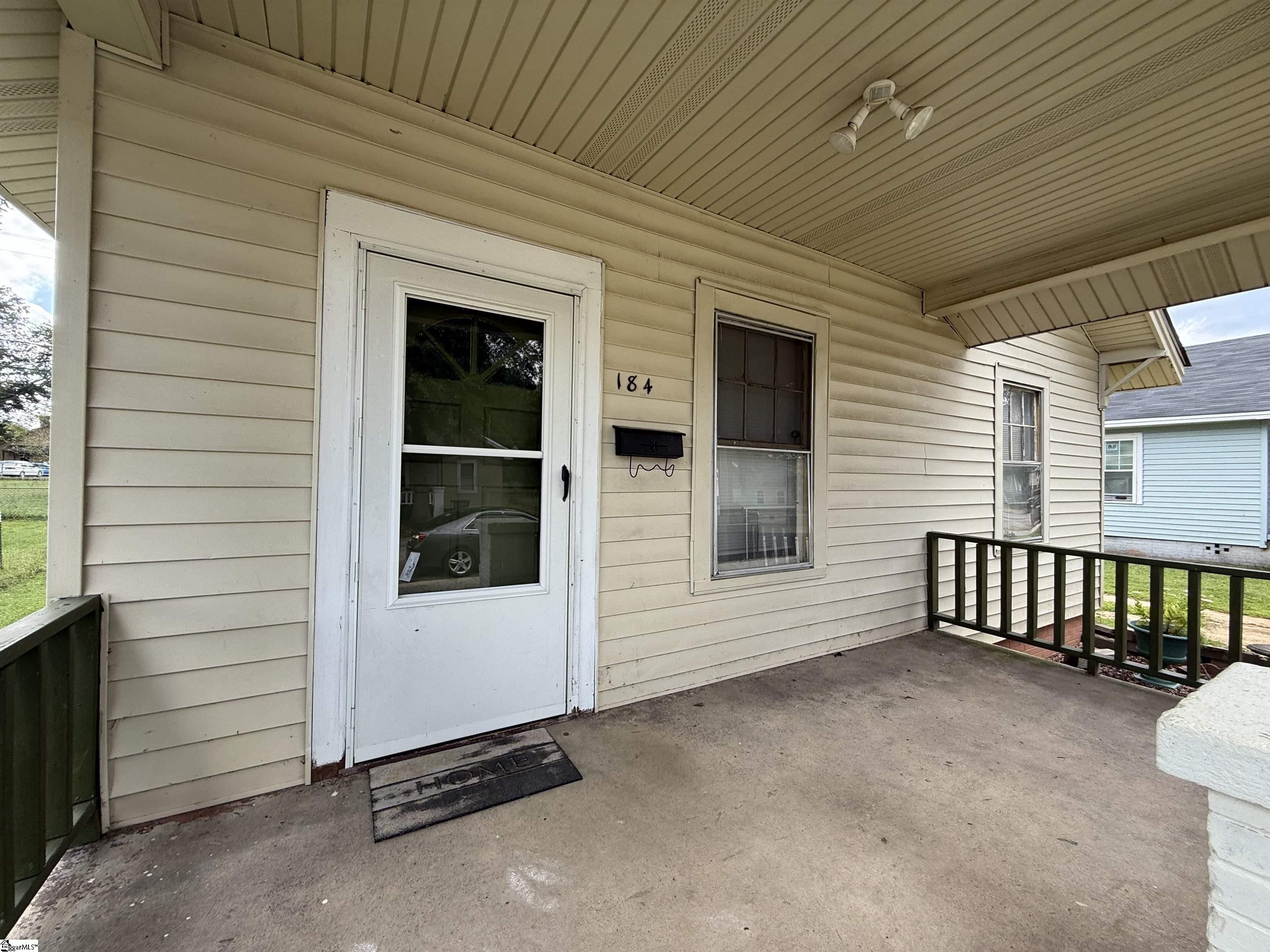 184 Cypress Street Clinton, SC 29325 - Photo 2 of 26