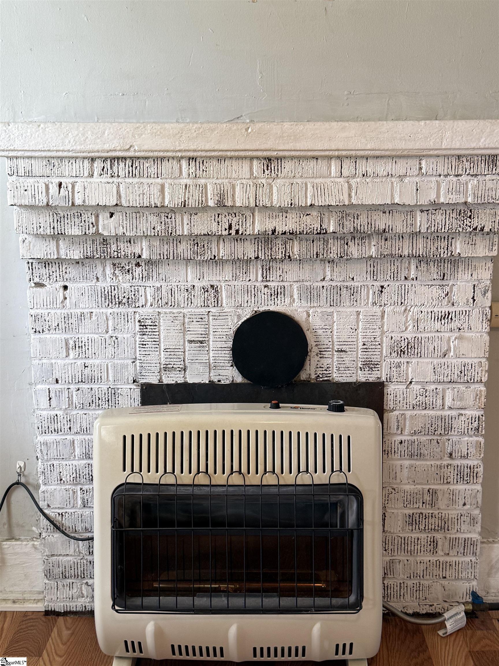 184 Cypress Street Clinton, SC 29325 - Photo 6 of 26