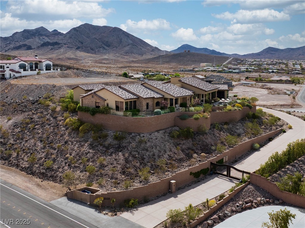 1123 Christian Road Henderson, NV 89002 - Photo 3 of 83 Property view with private driveway