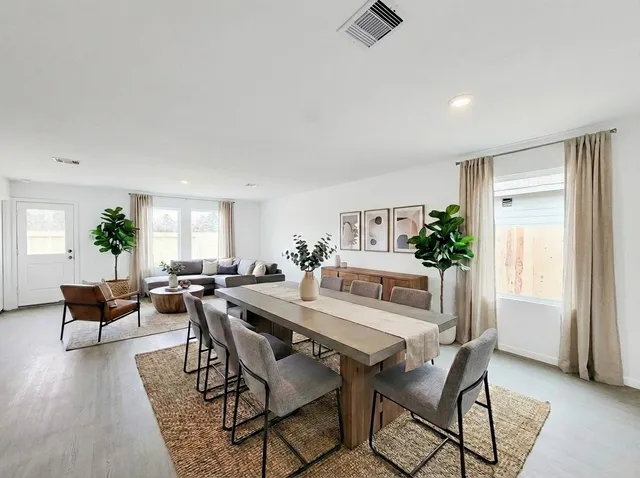 $1,900 | 15675 Plum Brk Drive, Conroe, TX 77303