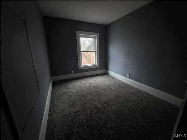 $1,600 | 137 West Schuyler Street, Oswego, NY 13126