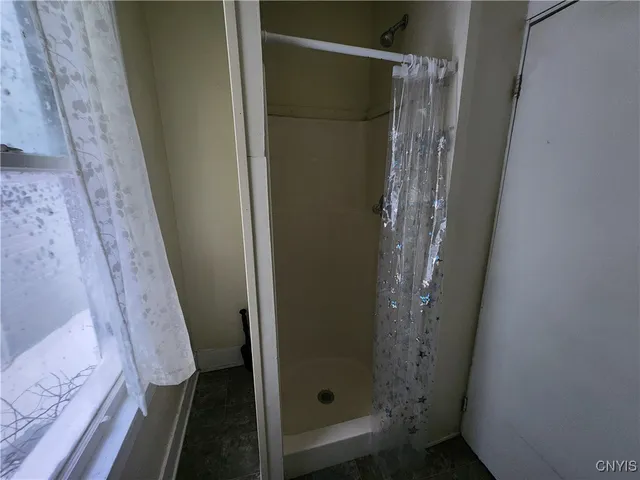 $1,600 | 137 West Schuyler Street, Oswego, NY 13126