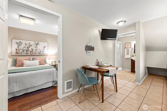 $899,999 | 12170 Viewcrest Place Northeast, Bainbridge Island, WA 98110