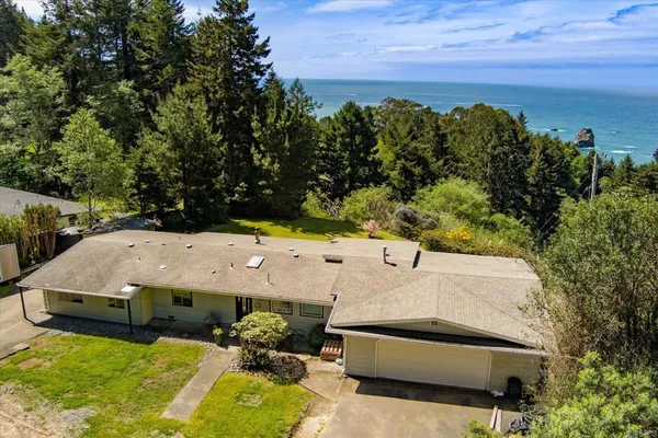 $1,050,000 | 800 Westgate Drive, Trinidad, CA 95570