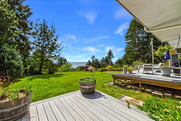 $1,050,000 | 800 Westgate Drive, Trinidad, CA 95570