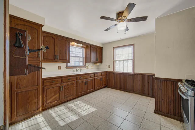 $249,000 | 248 Adelaide Place, Munster, IN 46321