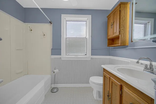 $249,000 | 248 Adelaide Place, Munster, IN 46321