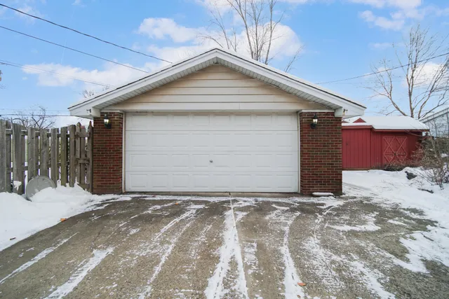 $249,000 | 248 Adelaide Place, Munster, IN 46321