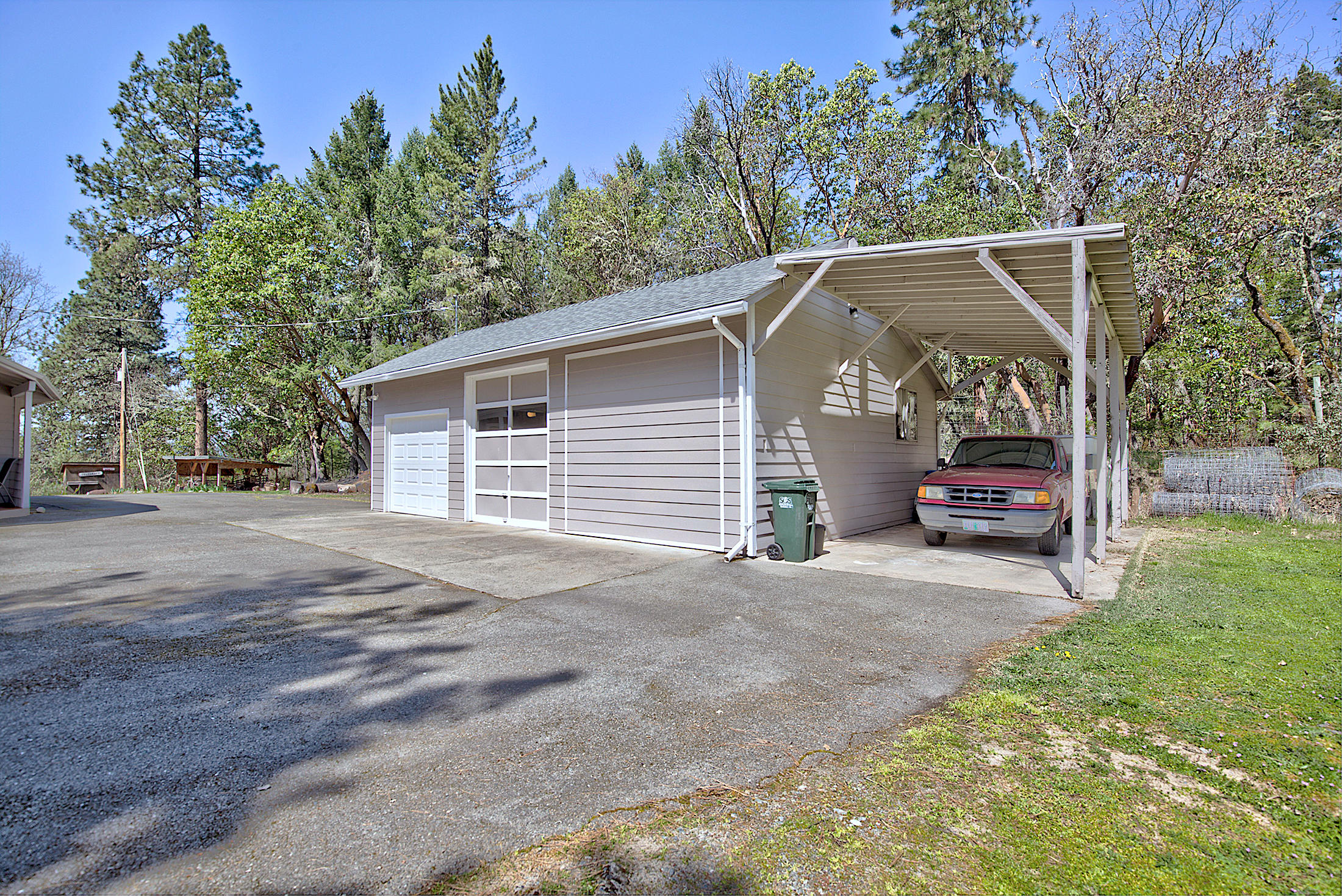 575 South Espey Road Grants Pass, OR 97527 - Photo 35 of 47 037espey