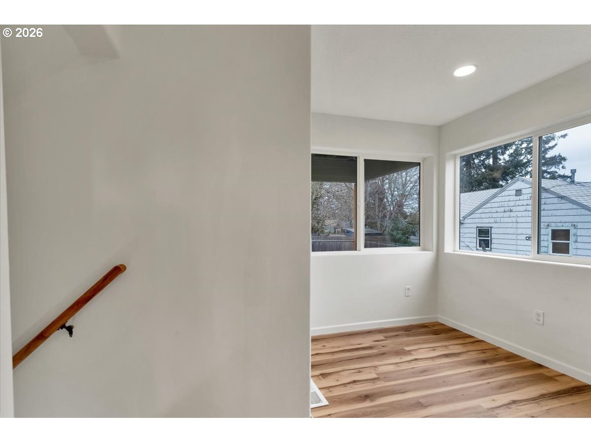 4623 Northeast Sumner Street Portland, OR 97218 - Photo 15 of 44