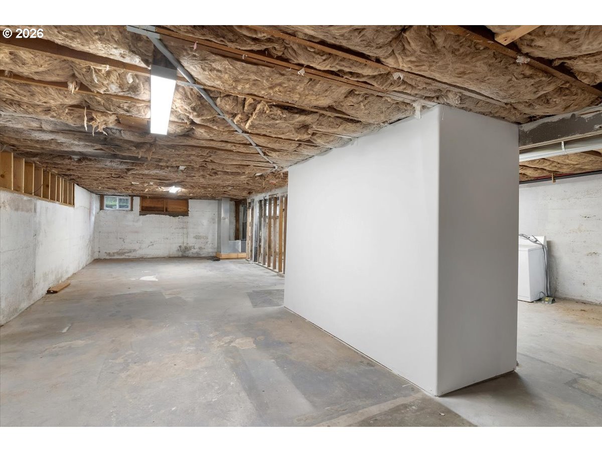 4623 Northeast Sumner Street Portland, OR 97218 - Photo 39 of 44