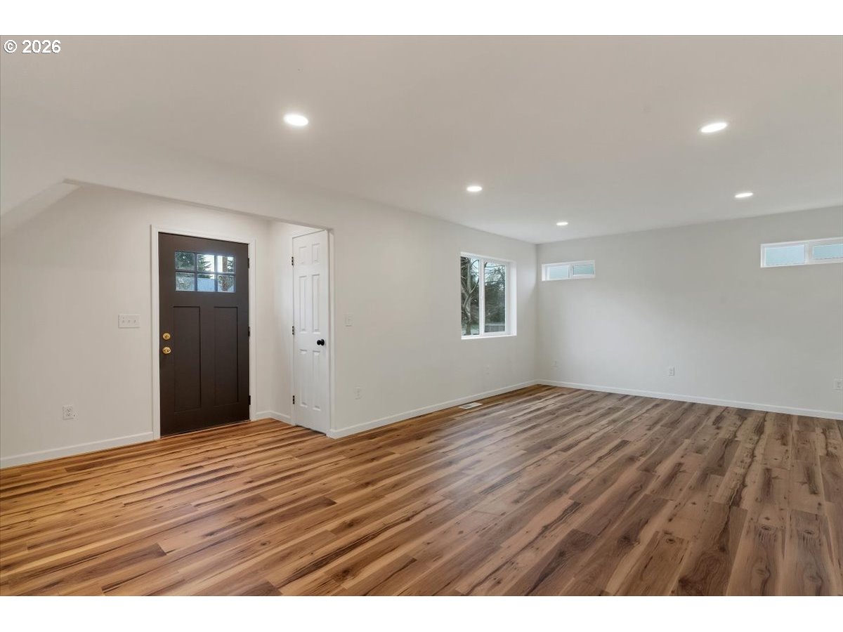 4623 Northeast Sumner Street Portland, OR 97218 - Photo 8 of 44