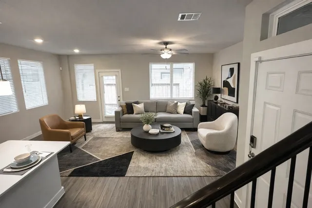 $2,800 | 3113 Moontide Lane, Houston, TX 77063