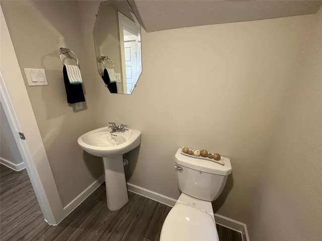 $2,800 | 3113 Moontide Lane, Houston, TX 77063