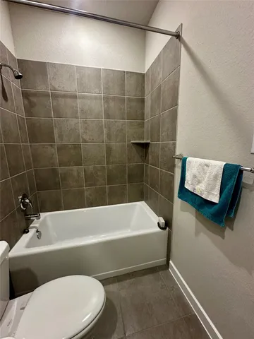 $2,800 | 3113 Moontide Lane, Houston, TX 77063