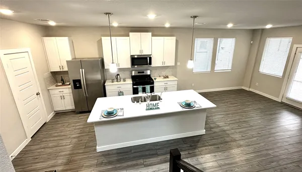 $2,800 | 3113 Moontide Lane, Houston, TX 77063