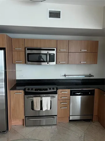 $4,600 | 350 South Miami Avenue, Unit 3302, Miami, FL 33130