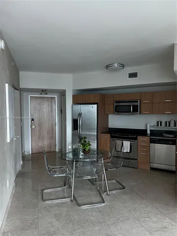 $4,600 | 350 South Miami Avenue, Unit 3302, Miami, FL 33130