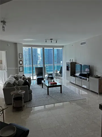 $4,600 | 350 South Miami Avenue, Unit 3302, Miami, FL 33130