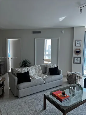 $4,600 | 350 South Miami Avenue, Unit 3302, Miami, FL 33130