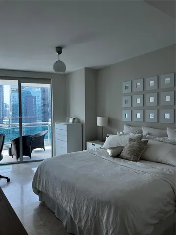 $4,600 | 350 South Miami Avenue, Unit 3302, Miami, FL 33130