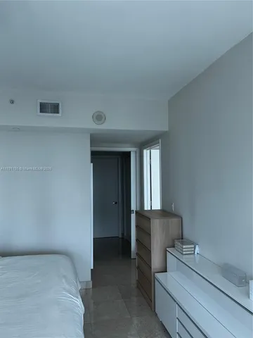 $4,600 | 350 South Miami Avenue, Unit 3302, Miami, FL 33130