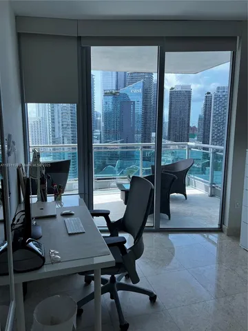 $4,600 | 350 South Miami Avenue, Unit 3302, Miami, FL 33130