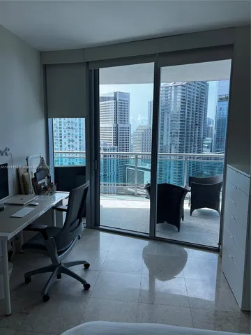 $4,600 | 350 South Miami Avenue, Unit 3302, Miami, FL 33130