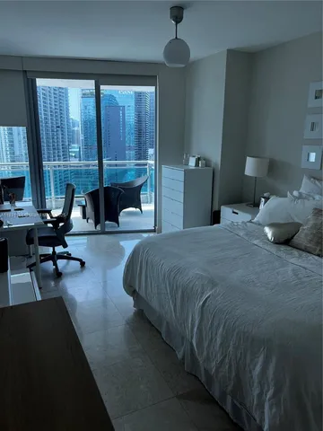 $4,600 | 350 South Miami Avenue, Unit 3302, Miami, FL 33130