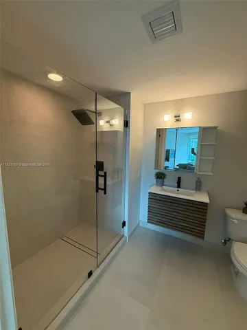 $4,600 | 350 South Miami Avenue, Unit 3302, Miami, FL 33130