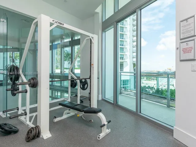 $4,600 | 350 South Miami Avenue, Unit 3302, Miami, FL 33130