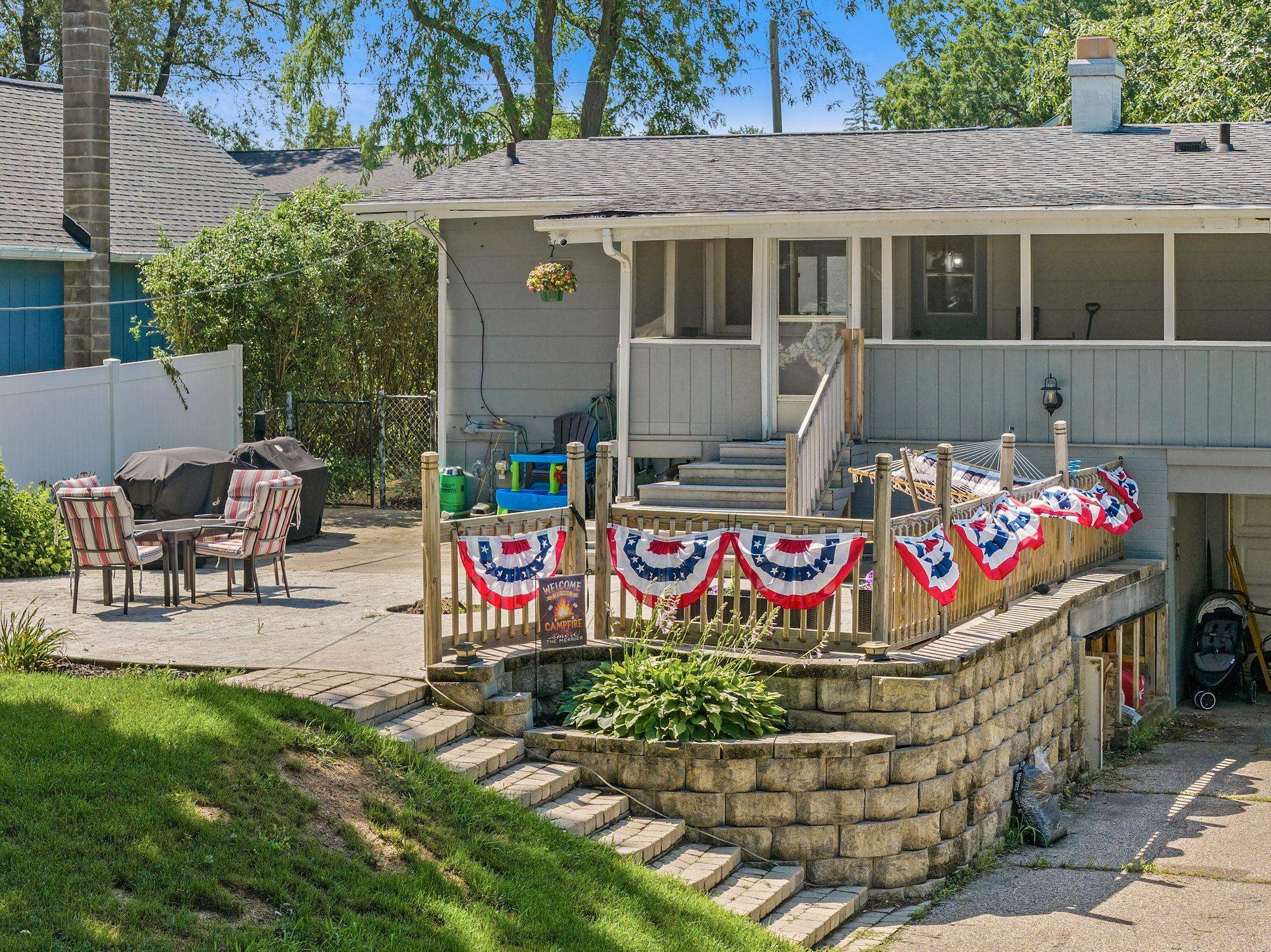 631 10th Street Baraboo, WI 53913 - Photo 44 of 48