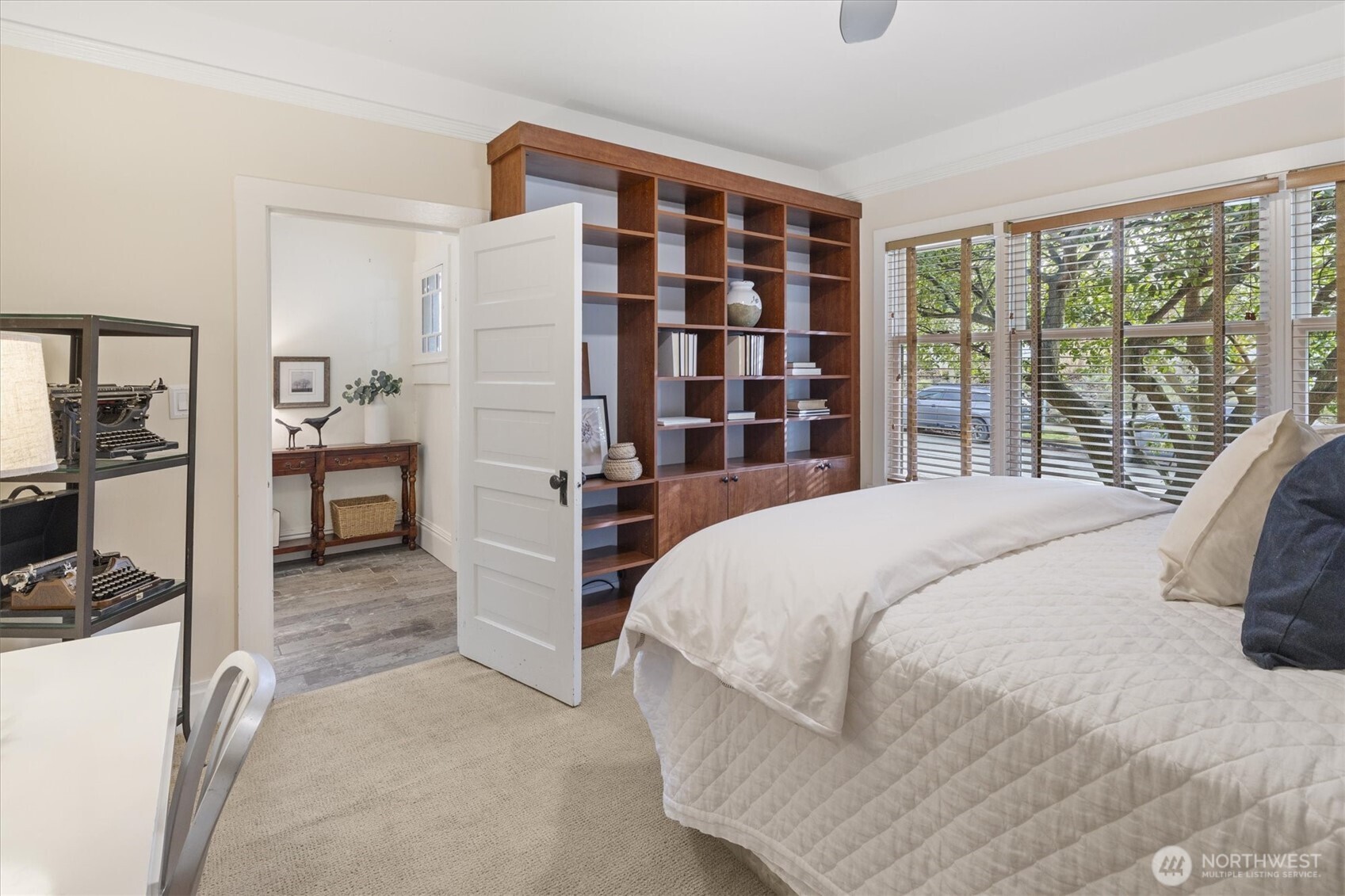 2310 North 65th Street Seattle, WA 98103 - Photo 13 of 34