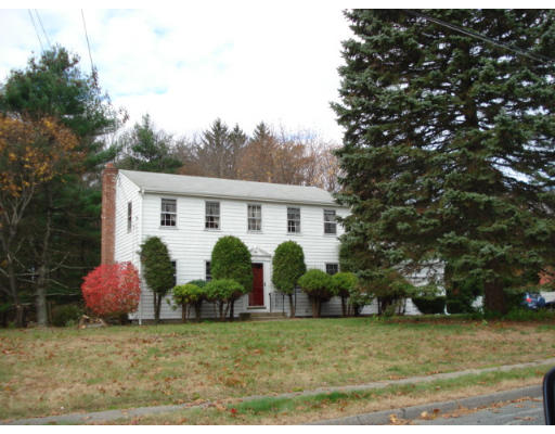 7 Colt Road Franklin, MA 02038 - Photo 2 of 6 Gallery Image 2