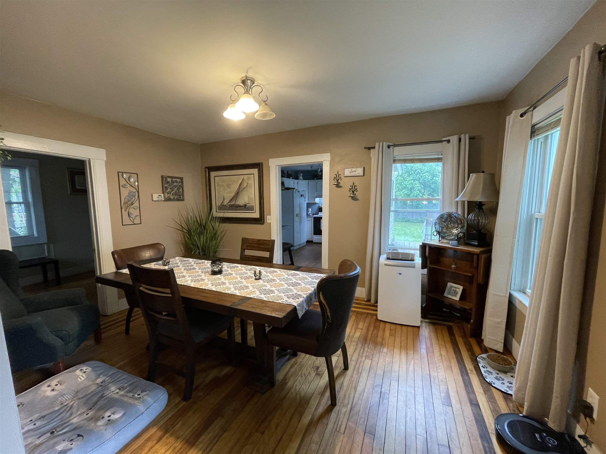 123 Maple Street Rutland, VT 05701 - Photo 5 of 22 Gallery Image 5