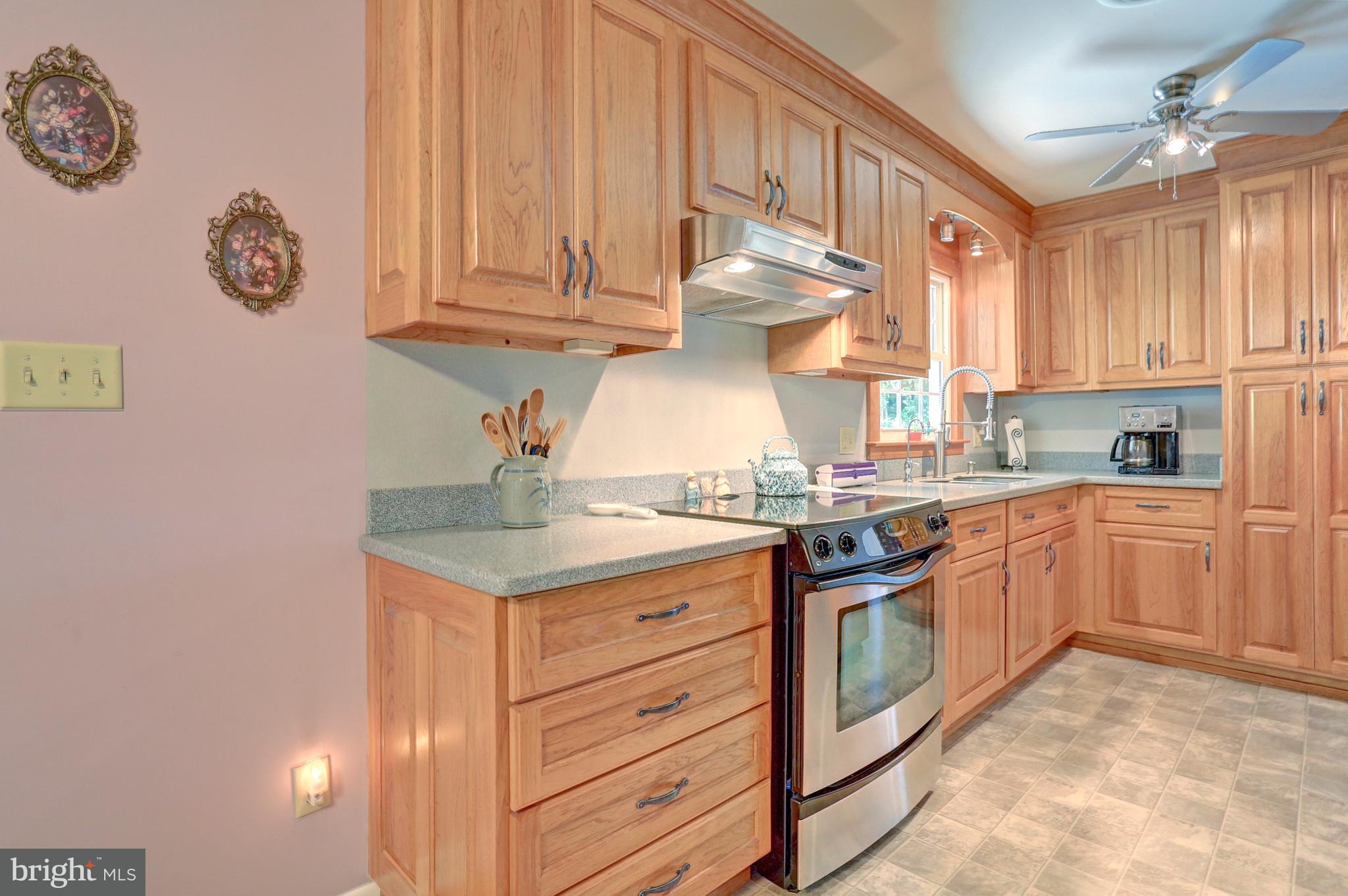 7424 Kopp Road Spring Grove, PA 17362 - Photo 8 of 48
