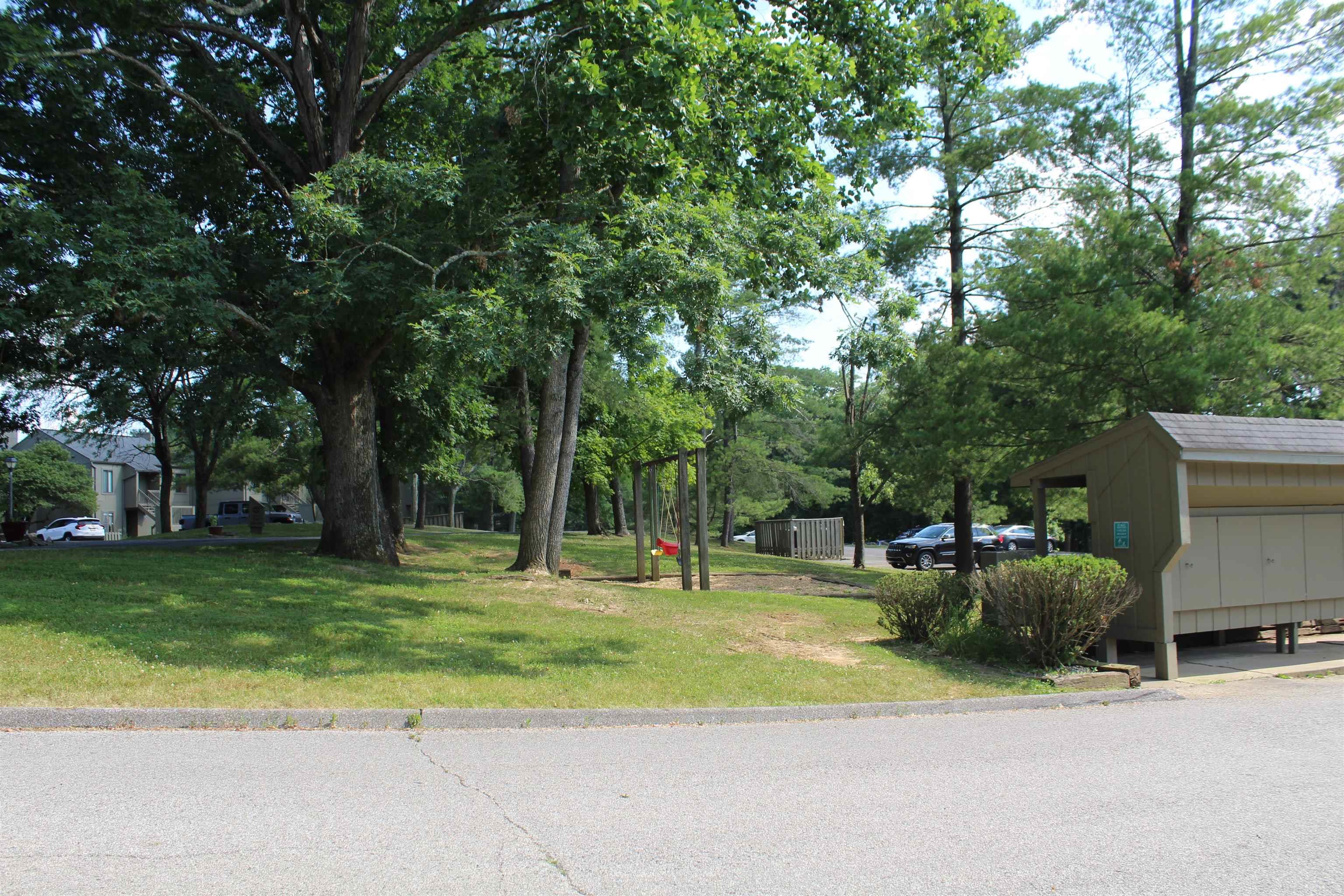 9013 South Pointe Ridge Lane, Unit 7 Bloomington, IN 47401 - Photo 30 of 33 Gallery Image 30