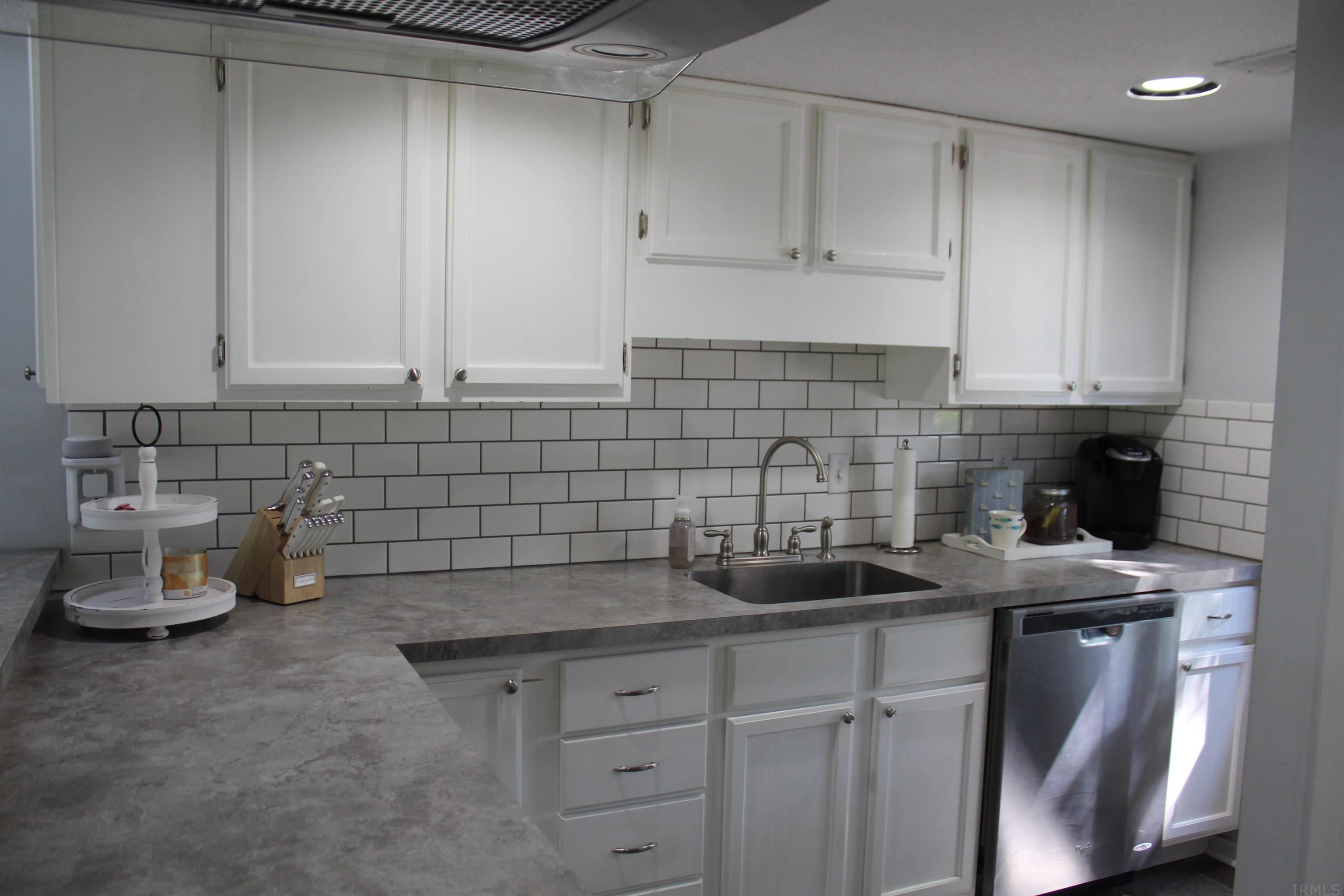 9013 South Pointe Ridge Lane, Unit 7 Bloomington, IN 47401 - Photo 7 of 33 Gallery Image 7