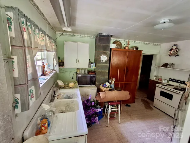 $299,000 | 2087 Henry Road, Sylva, NC 28779