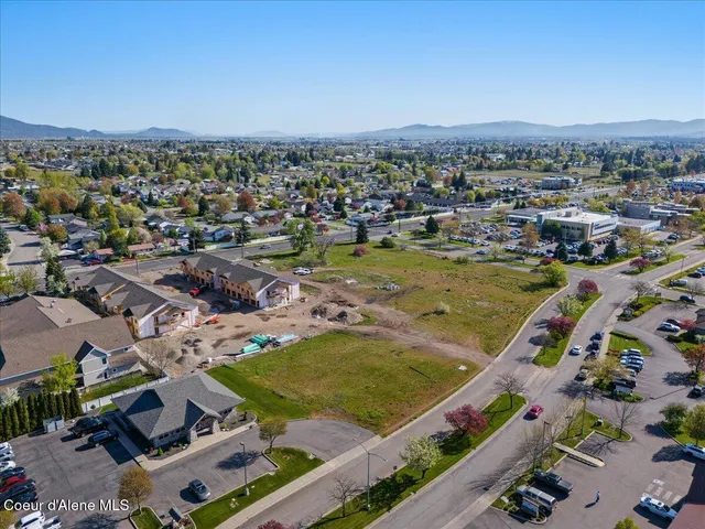 $980,100 | 1180 East Mullan Avenue, Post Falls, ID 83854