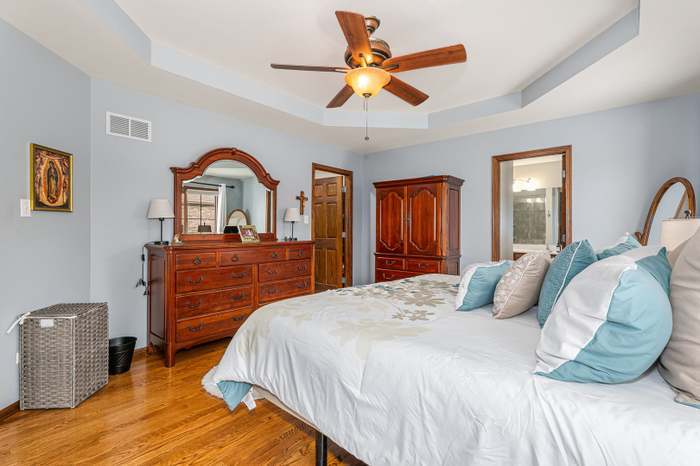 2884 Taylor Glen Drive New Lenox, IL 60451 - Photo 14 of 24