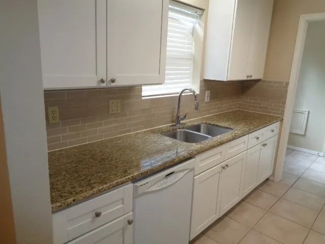 $1,700 | 709 Short Mill Run, Conroe, TX 77316