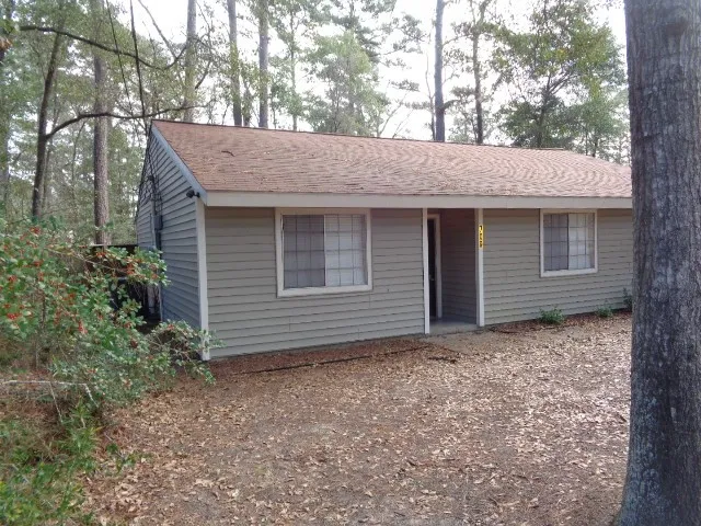 $1,700 | 709 Short Mill Run, Conroe, TX 77316