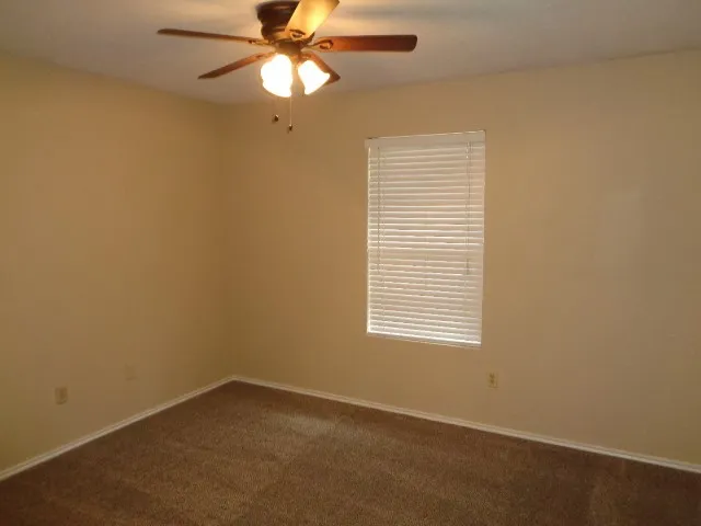 $1,700 | 709 Short Mill Run, Conroe, TX 77316