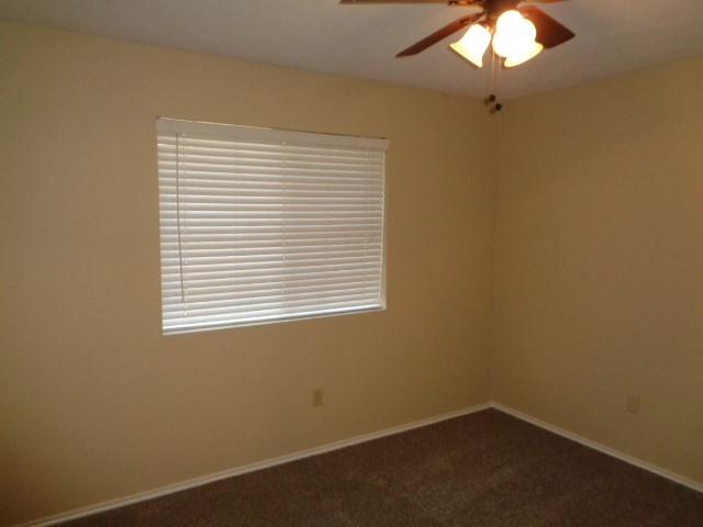 709 Short Mill Run Conroe, TX 77316 - Photo 5 of 23