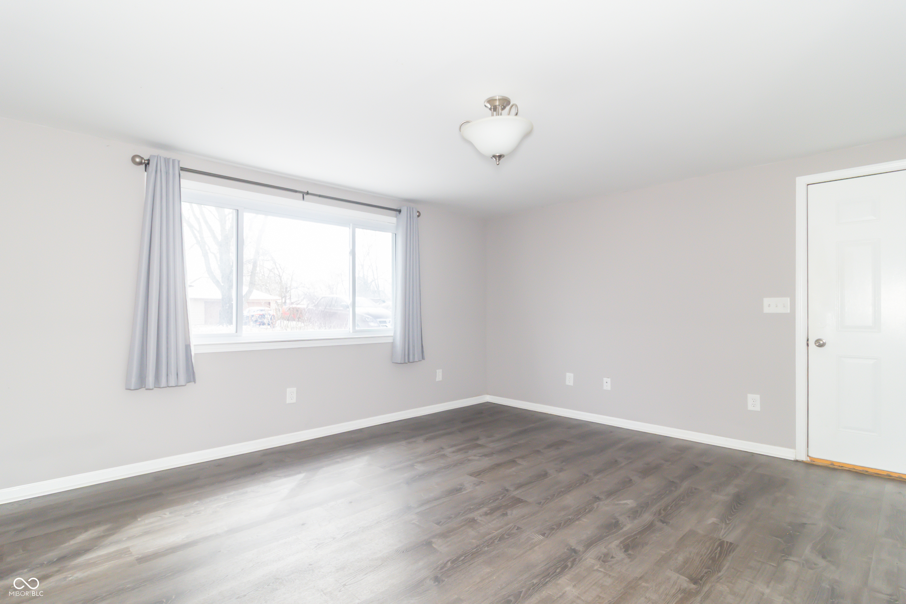 5470 South Main Street Fountaintown, IN 46130 - Photo 13 of 32