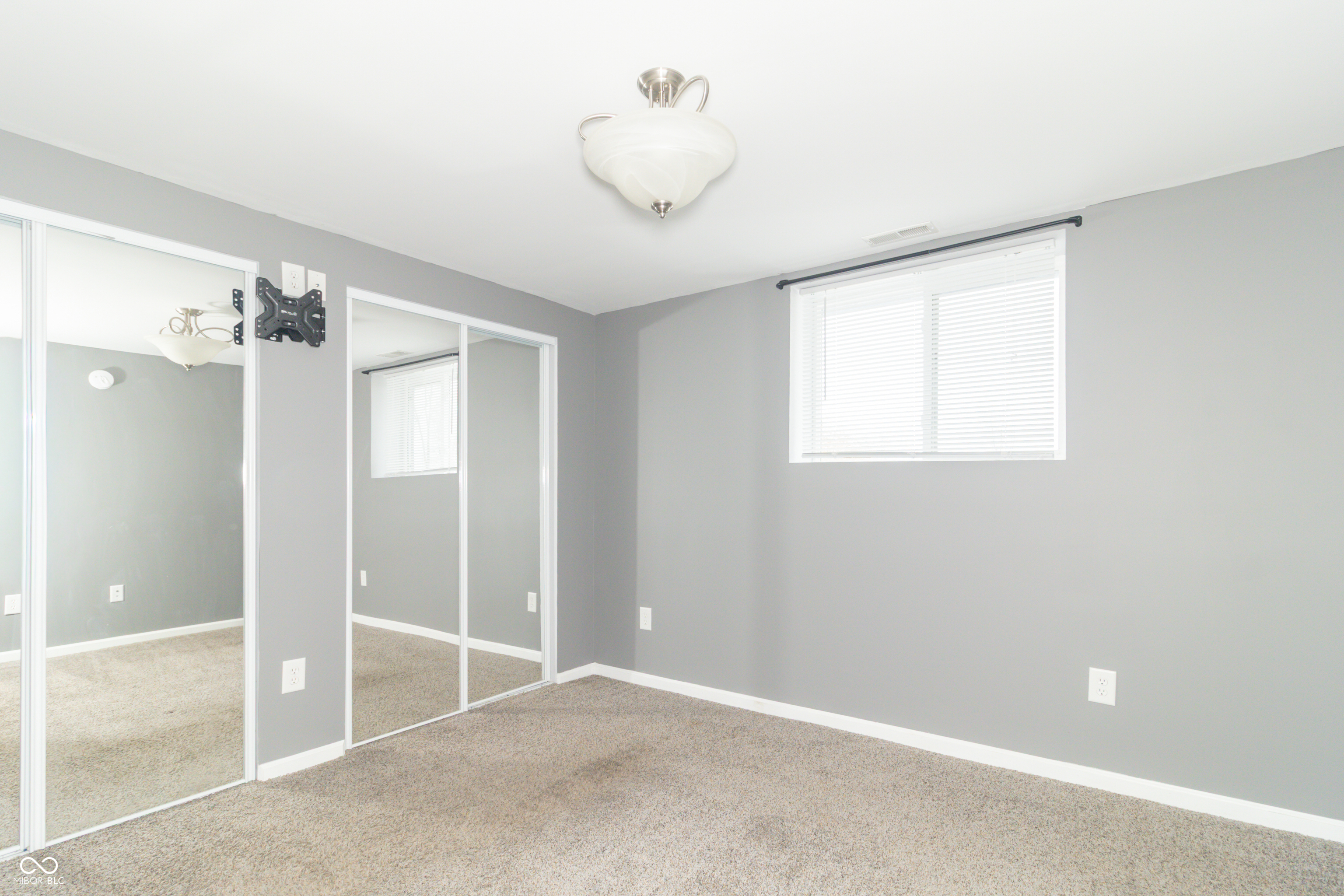 5470 South Main Street Fountaintown, IN 46130 - Photo 18 of 32