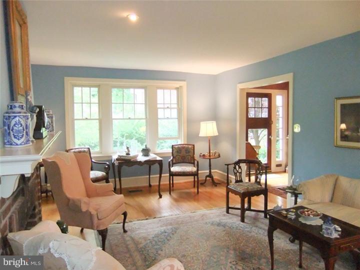 126 Cascade Road Springfield, PA 19064 - Photo 4 of 25