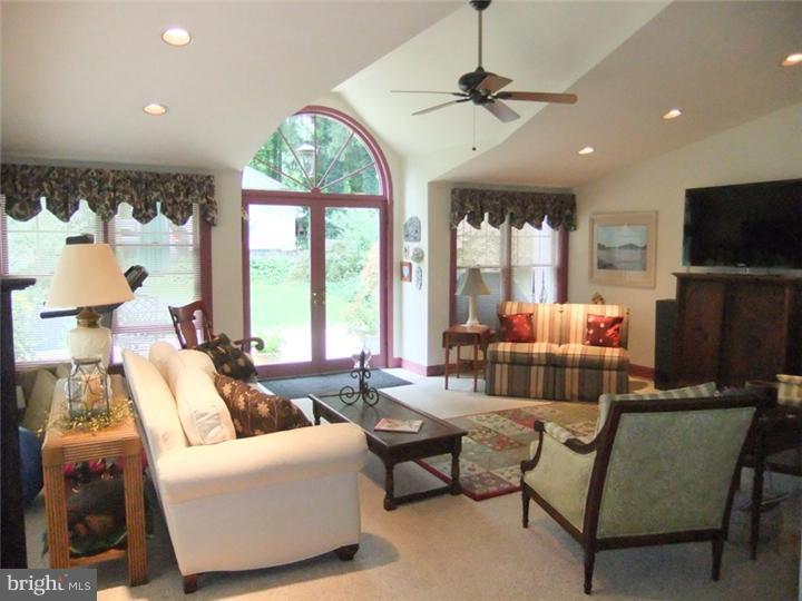 126 Cascade Road Springfield, PA 19064 - Photo 10 of 25