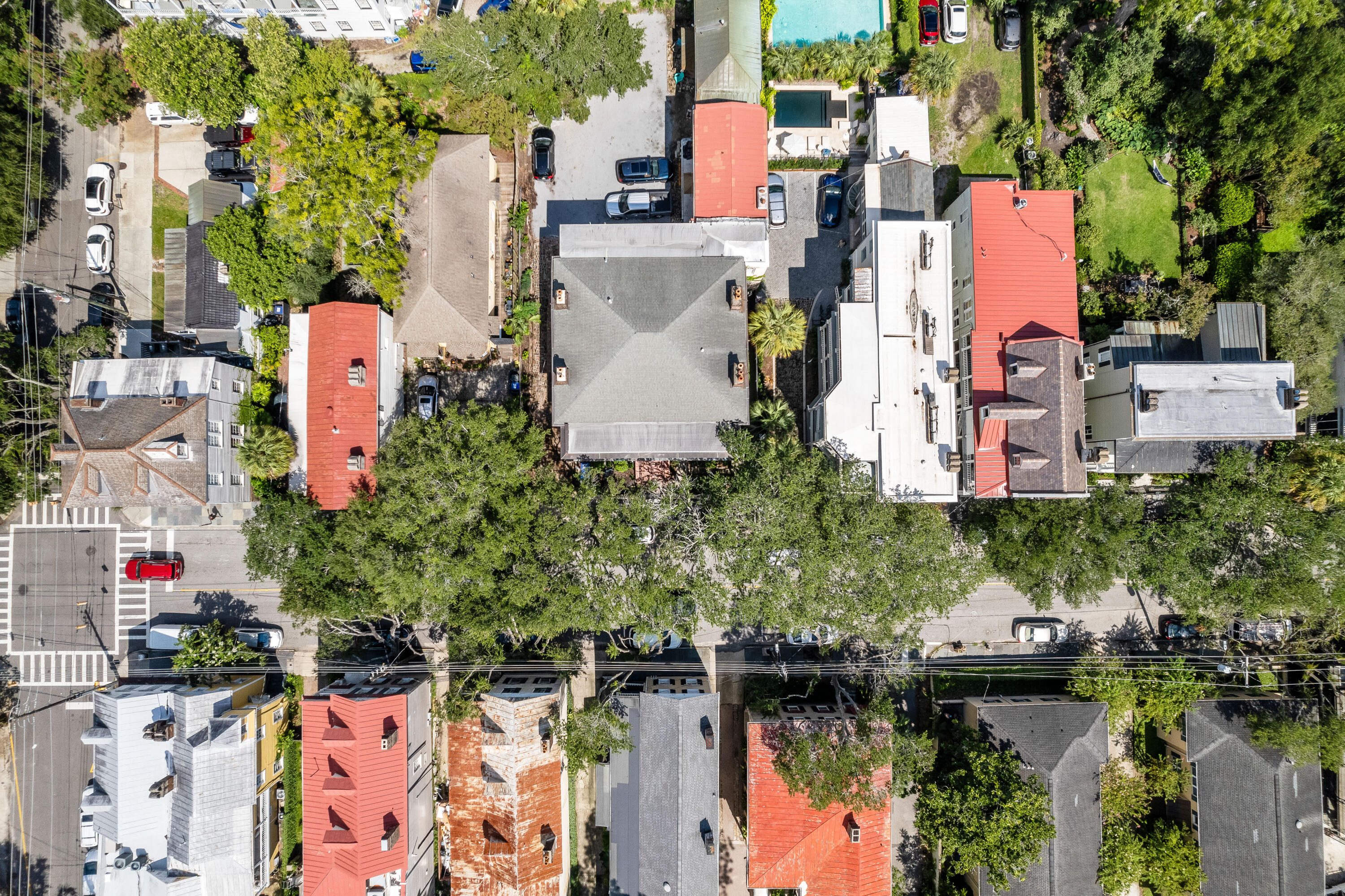 128 Wentworth Street, Unit 1 Charleston, SC 29401 - Photo 12 of 28 128 Wentworth Exterior-2